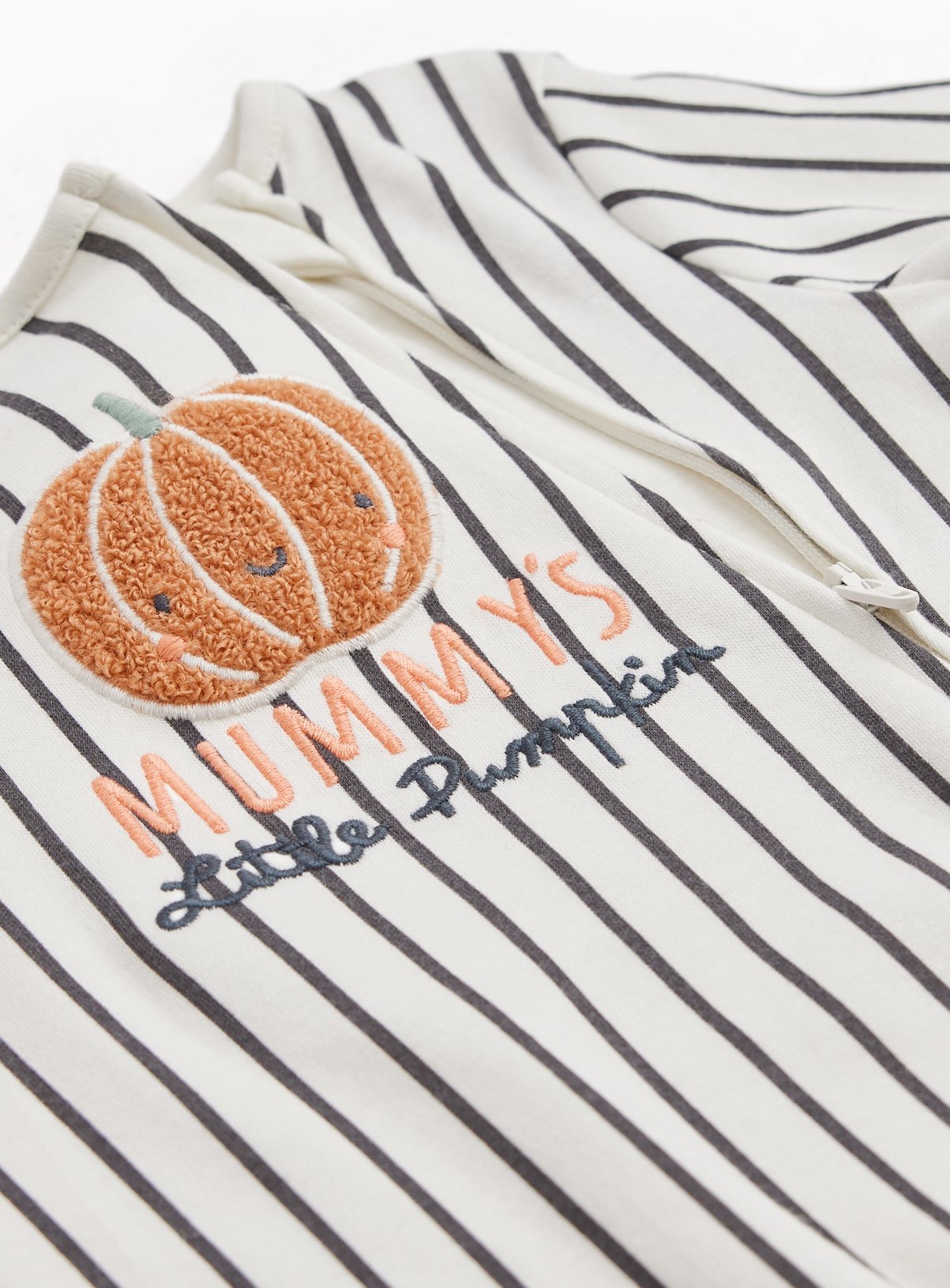 White Stripe Mummy's Little Pumpkin Print Sleepsuit 9-12 months - Image 2 thumbnail